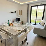 The Barreto's Clive Ponta do Sol (Madeira)