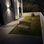 The Barreto's Clive *