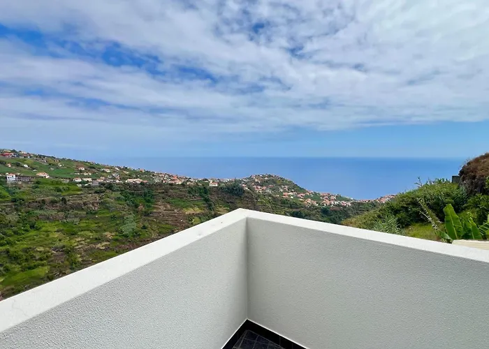 The Barreto's Clive Ponta do Sol (Madeira)