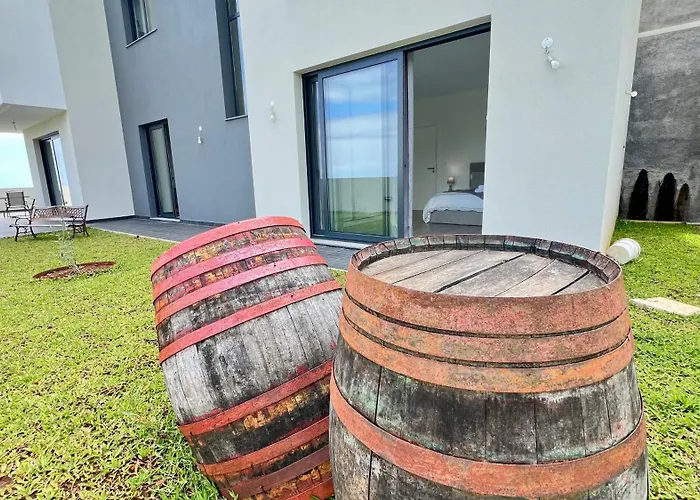 The Barreto's Clive * Ponta do Sol (Madeira)