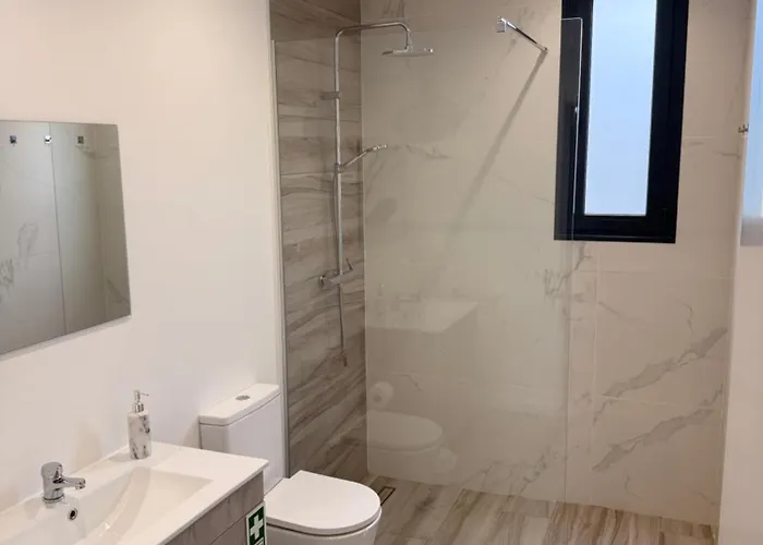 Semesterbostad The Barreto's Clive *